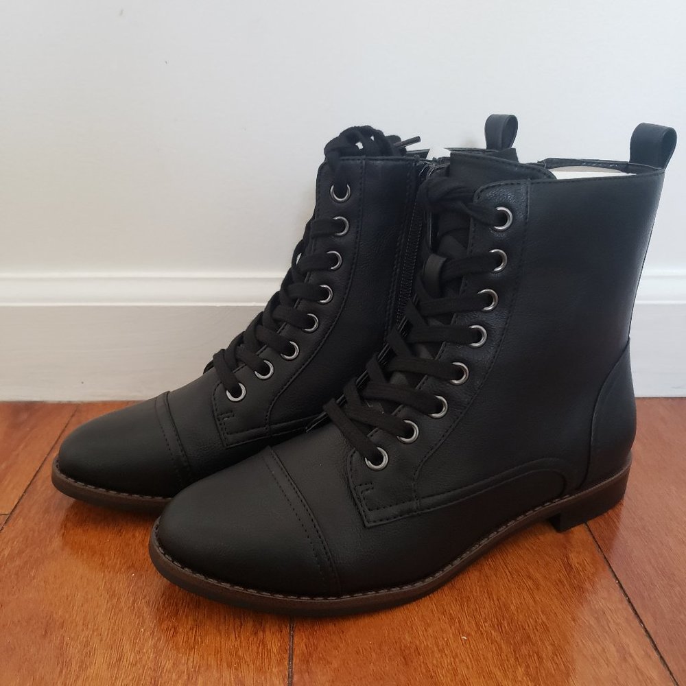 Aerosoles Combat Boots (Black / Size: 6)